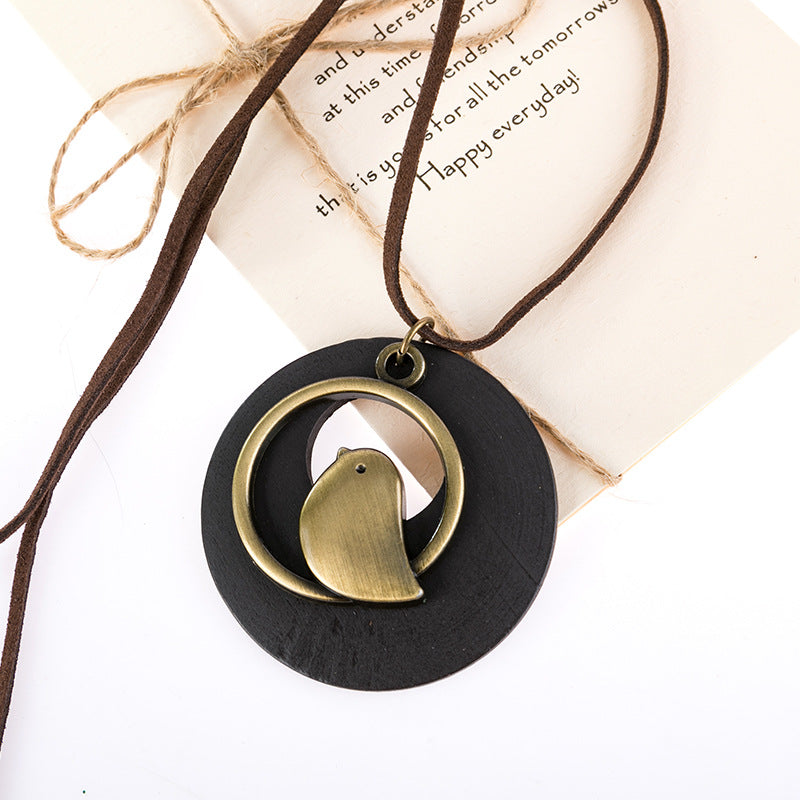 Vintage Boho Green Wood Bird Pendant Long Necklace
