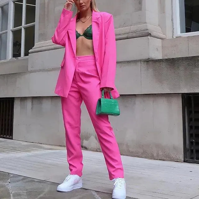 CD | Blazere și pantaloni eleganți pentru femei