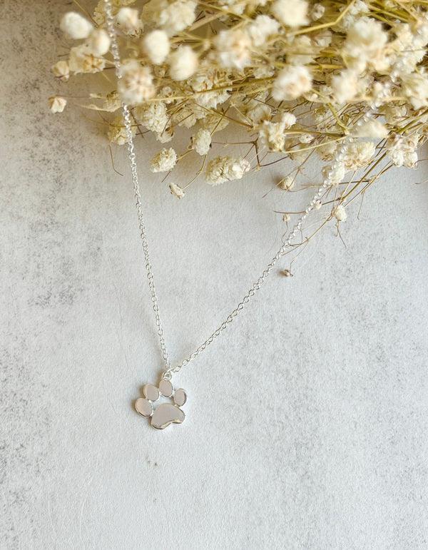 Elegant Silver Paw Necklace ��� Stainless Steel
