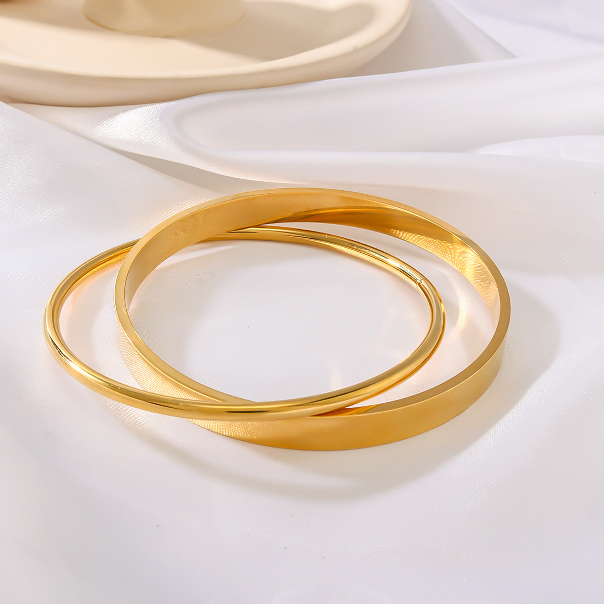 Classic Gold Bracelet