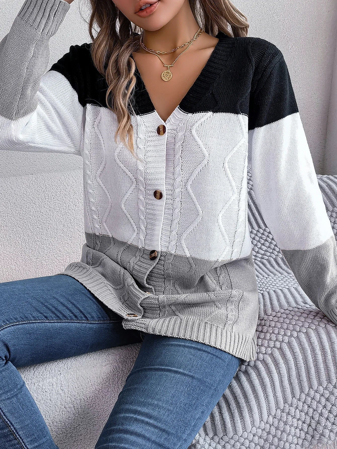 CD | Cardigan general atemporal și elegant