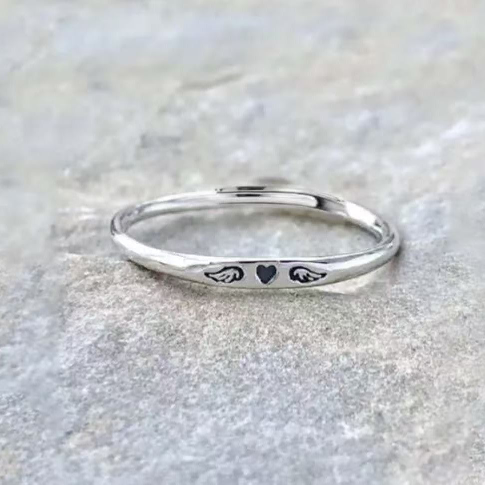 Delicate Heart Ring