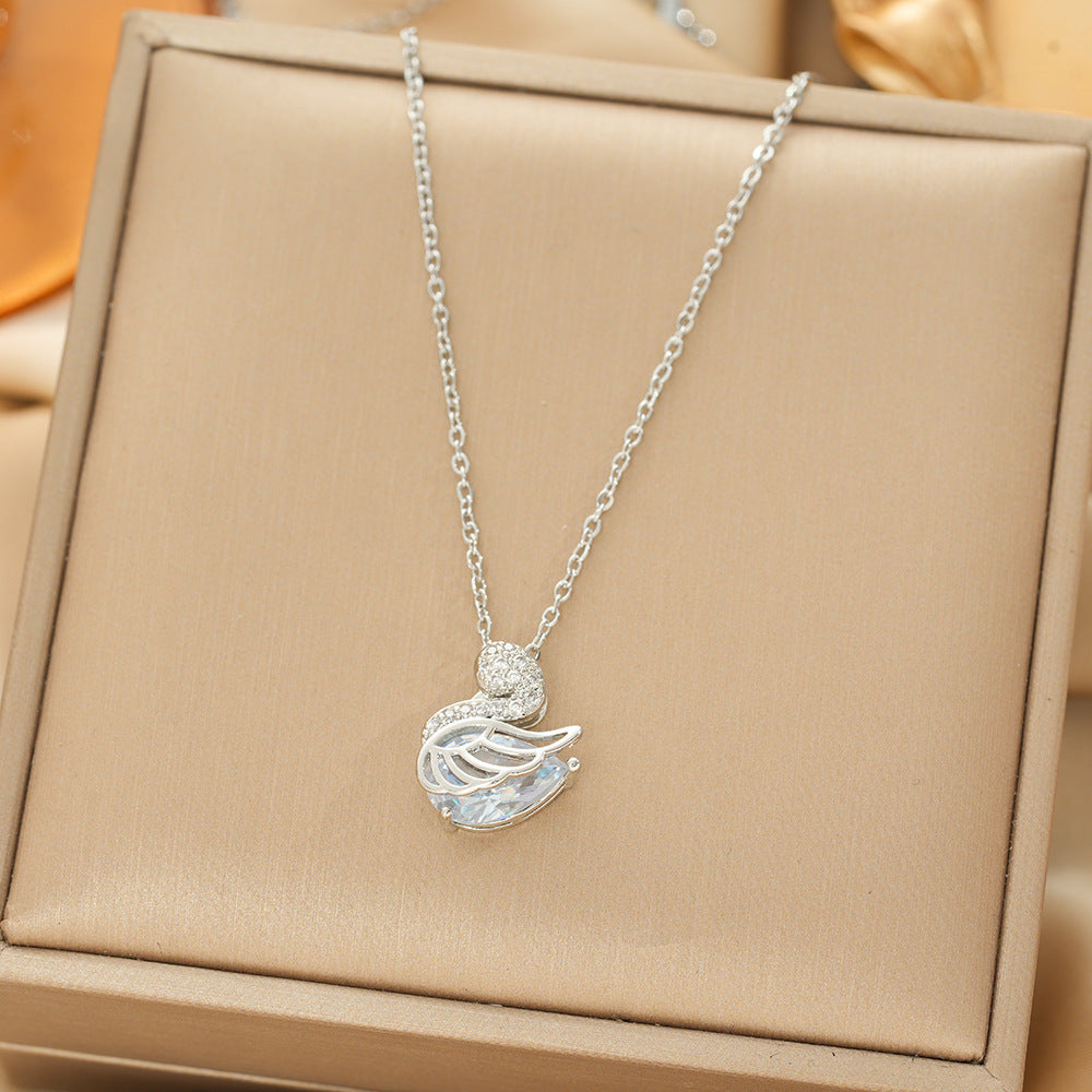 Elegant Crystal Necklace