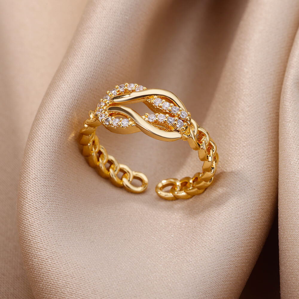 Elegant Gold Chain Ring