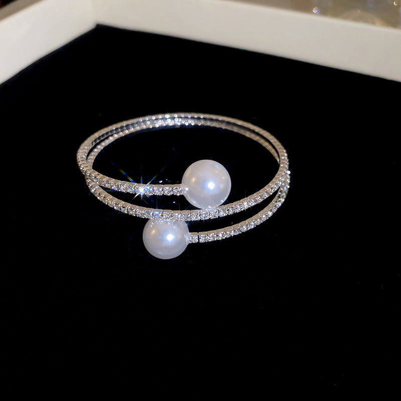 Elegant Pearl Bracelet