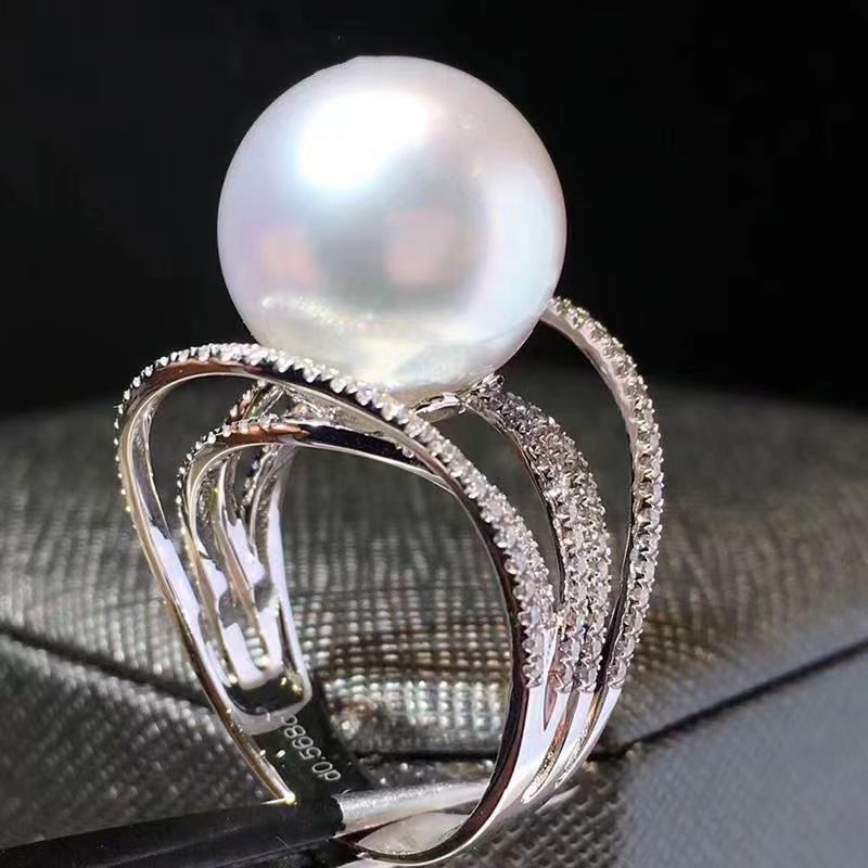 Elegant Pearl Ring