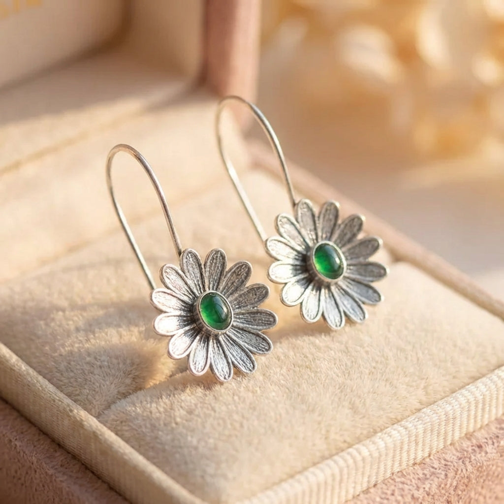 Vintage Daisy Green Earrings