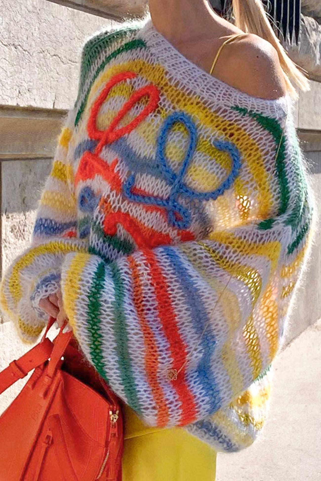 CD | Pulover modern și versatil