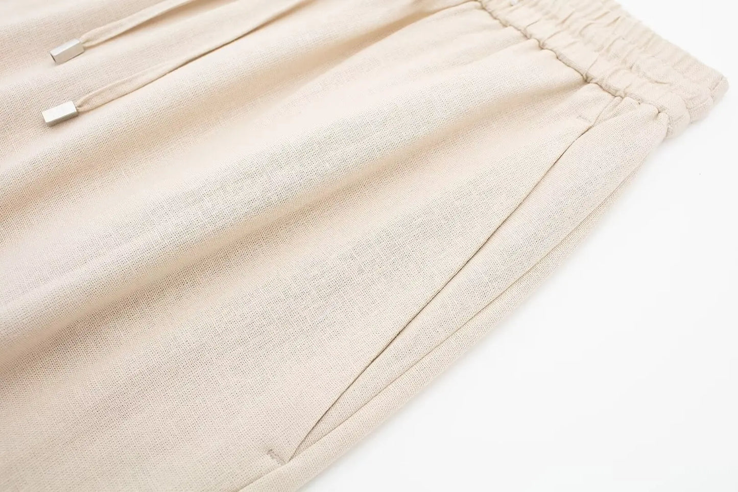 CD | Pantaloni eleganți și atemporali