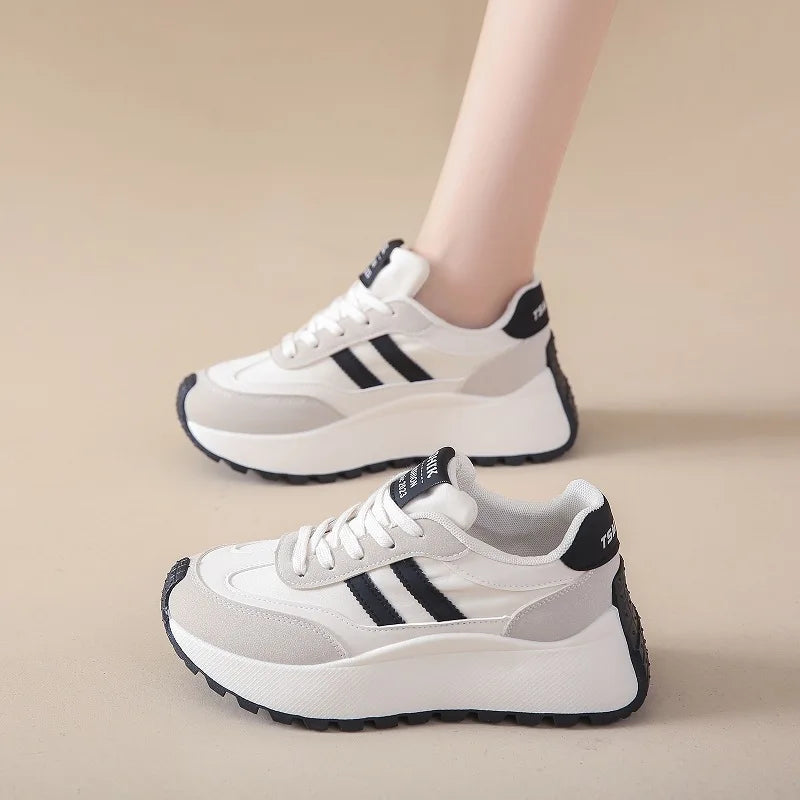 Ortopedice Adidași confortabile și la modă