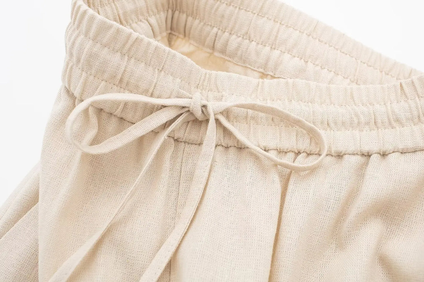 CD | Pantaloni eleganți și atemporali