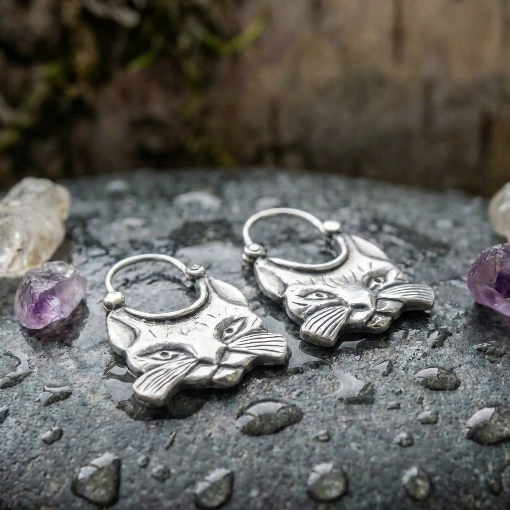 Vintage Cat Dangle Earrings