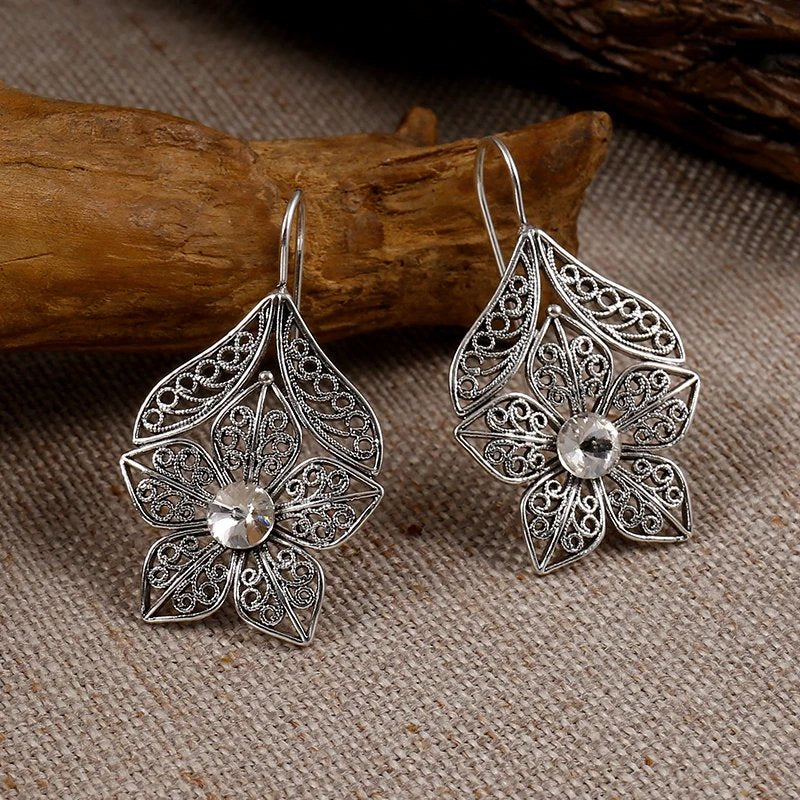 Vintage Filigree Leaf Earrings