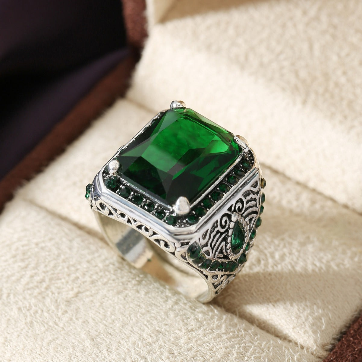 Vintage Green Emerald Ring