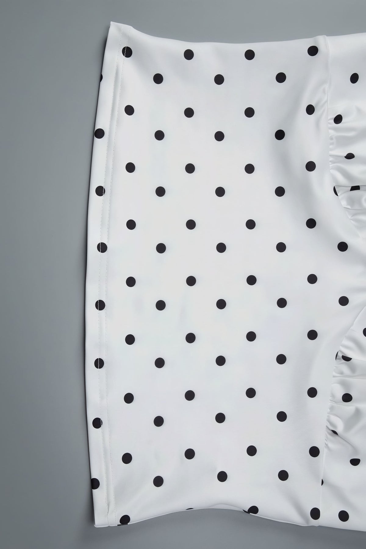 Effortlessly Elegant Garment with a Timeless Design