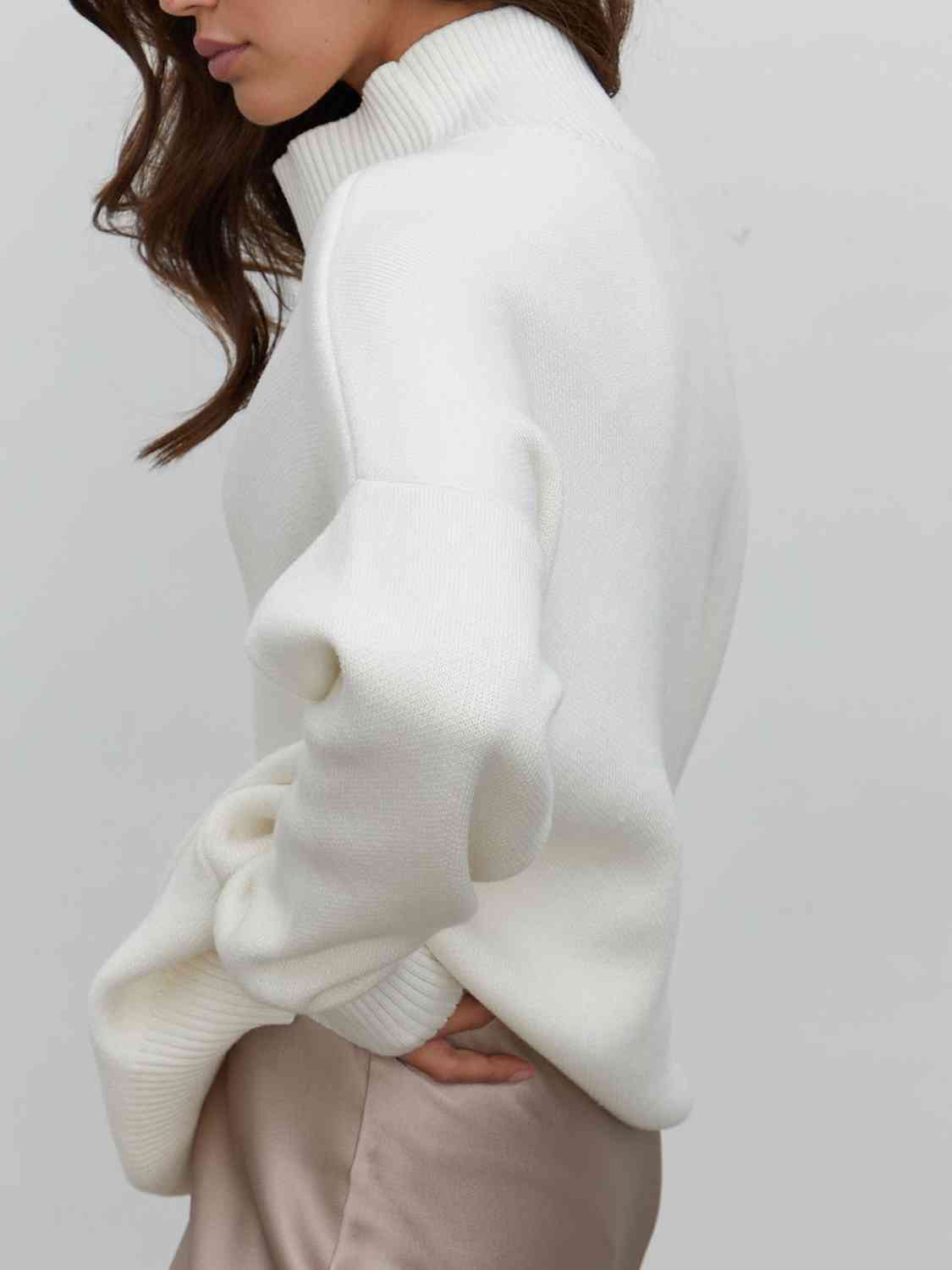 CD | Pulover la modă și minimalist