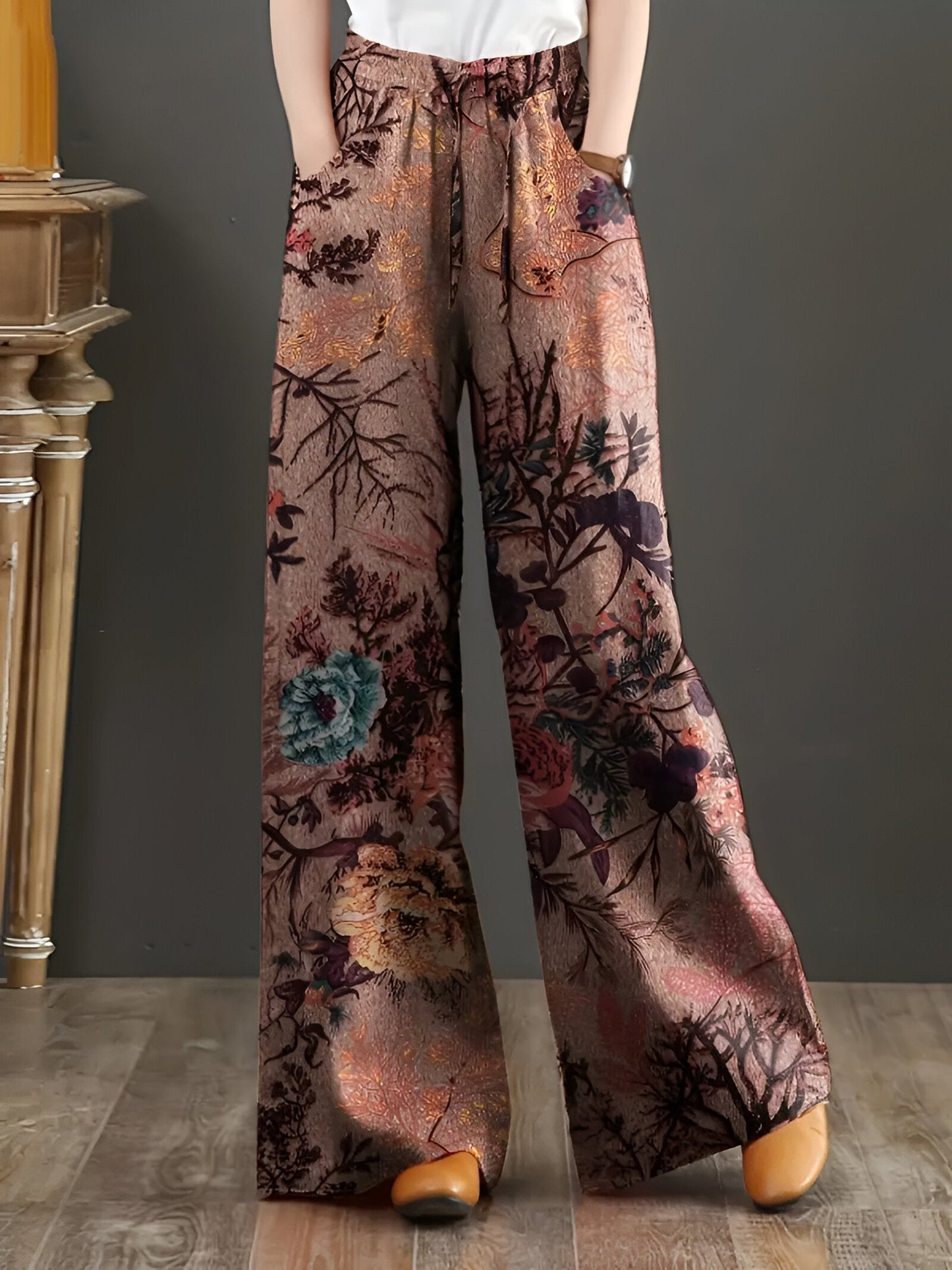 CD | Pantaloni largi cu model floral Effortless
