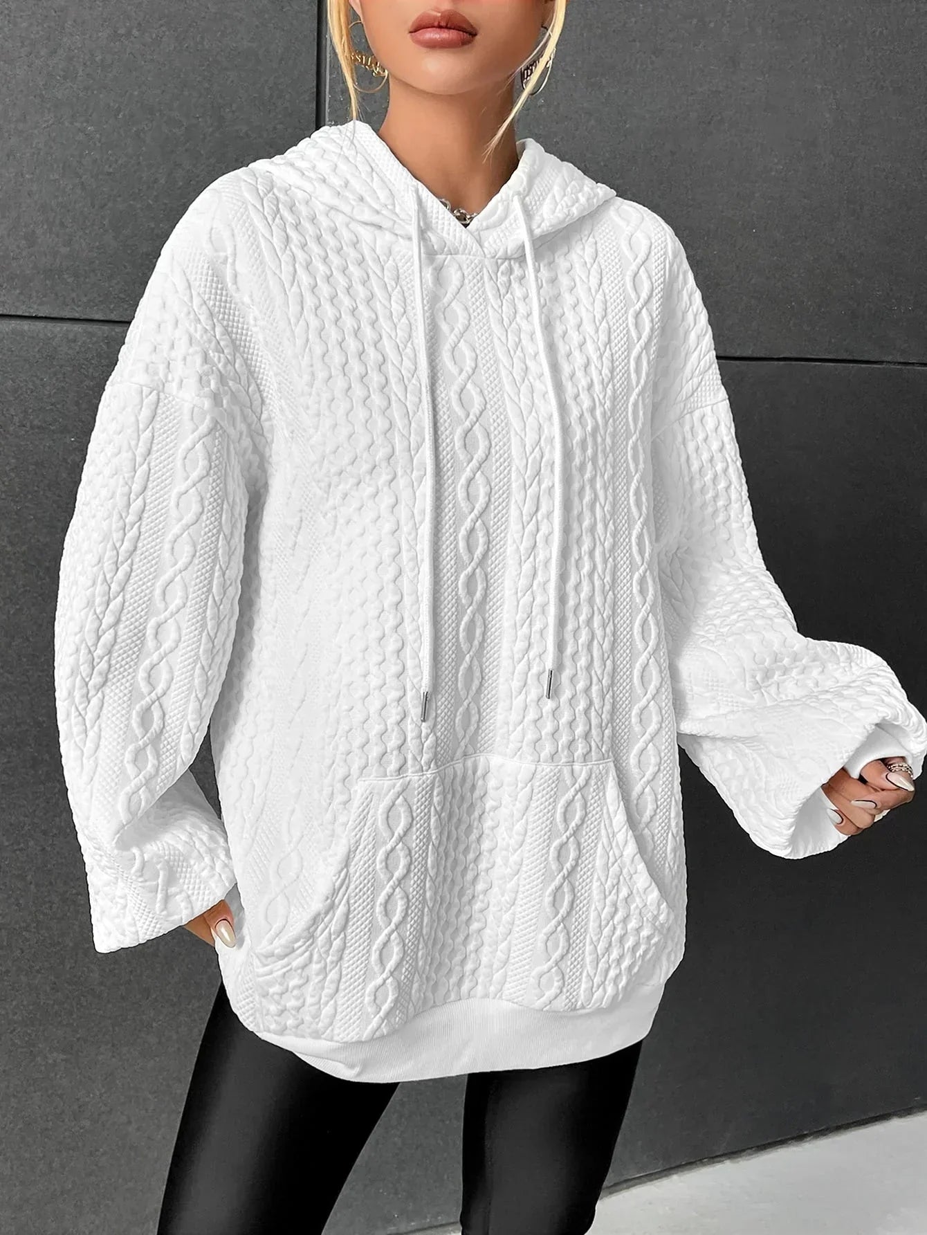 CD | Elegant și casual hoodie general