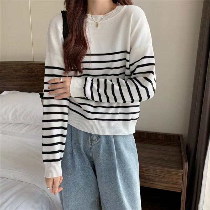 CD | Pulover solid cu gât rotund