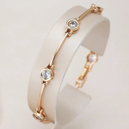 Elegant Bracelet With Zircons In Gold