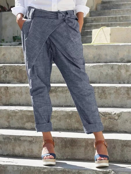 CD | Pantaloni eleganți și la modă