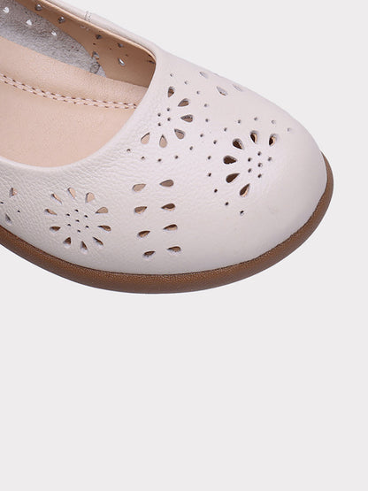 CD | Femei Vara Artsy Solid din piele Cutout Flat Shoes