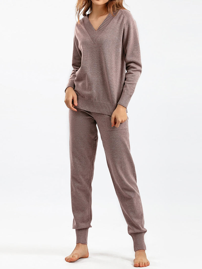 Elegantly Designed Pullover