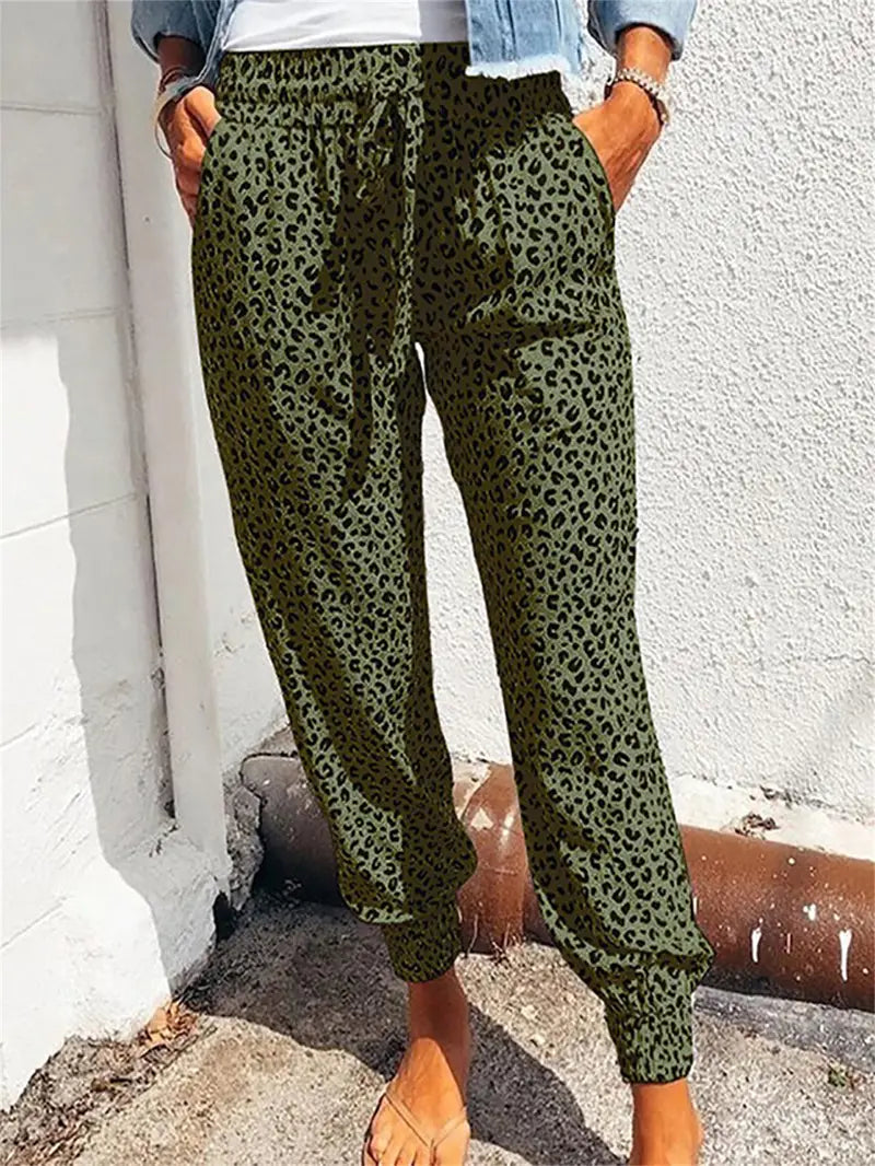 CD | Pantaloni cu imprimeu leopard pentru femei