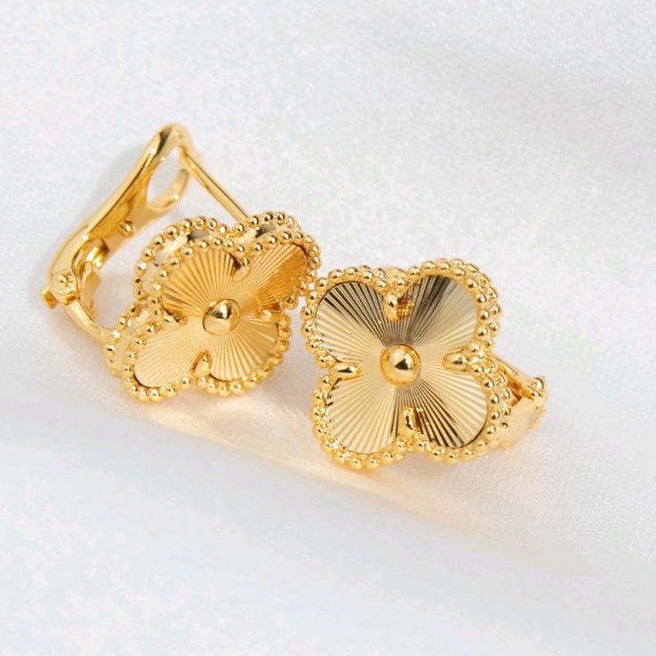 Flower Mesh Gold Earrings