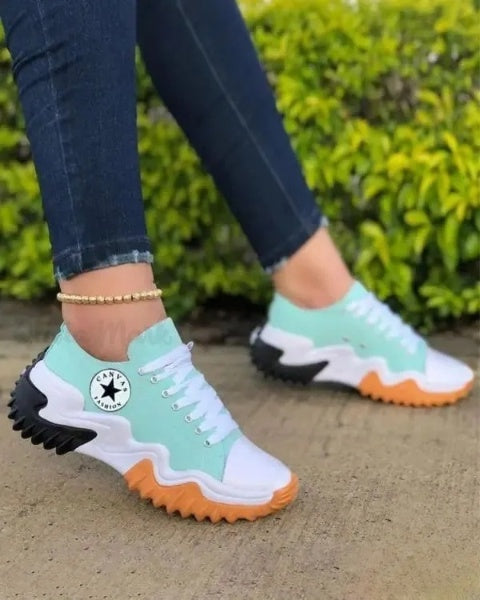 CD | Adidași cu șireturi Muffin cu epoleți și inserții contrastante