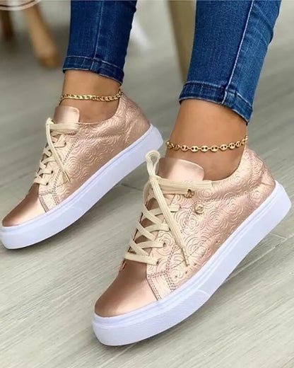 CD | Adidași eleganți cu detalii aurii