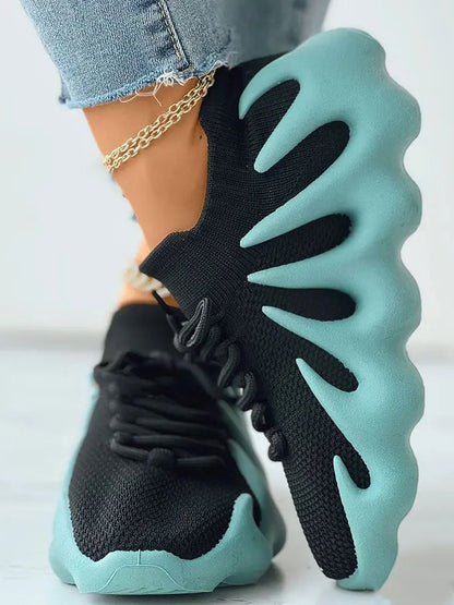 CD | Adidași eleganți și aerisiți