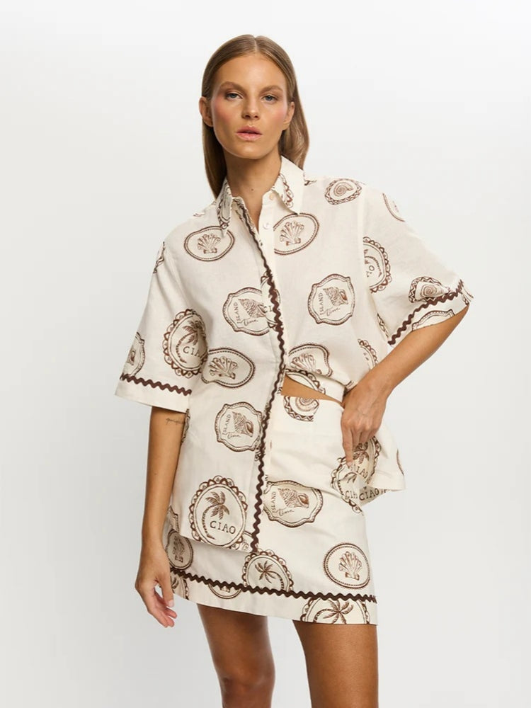 Timeless Vintage Style Shirt