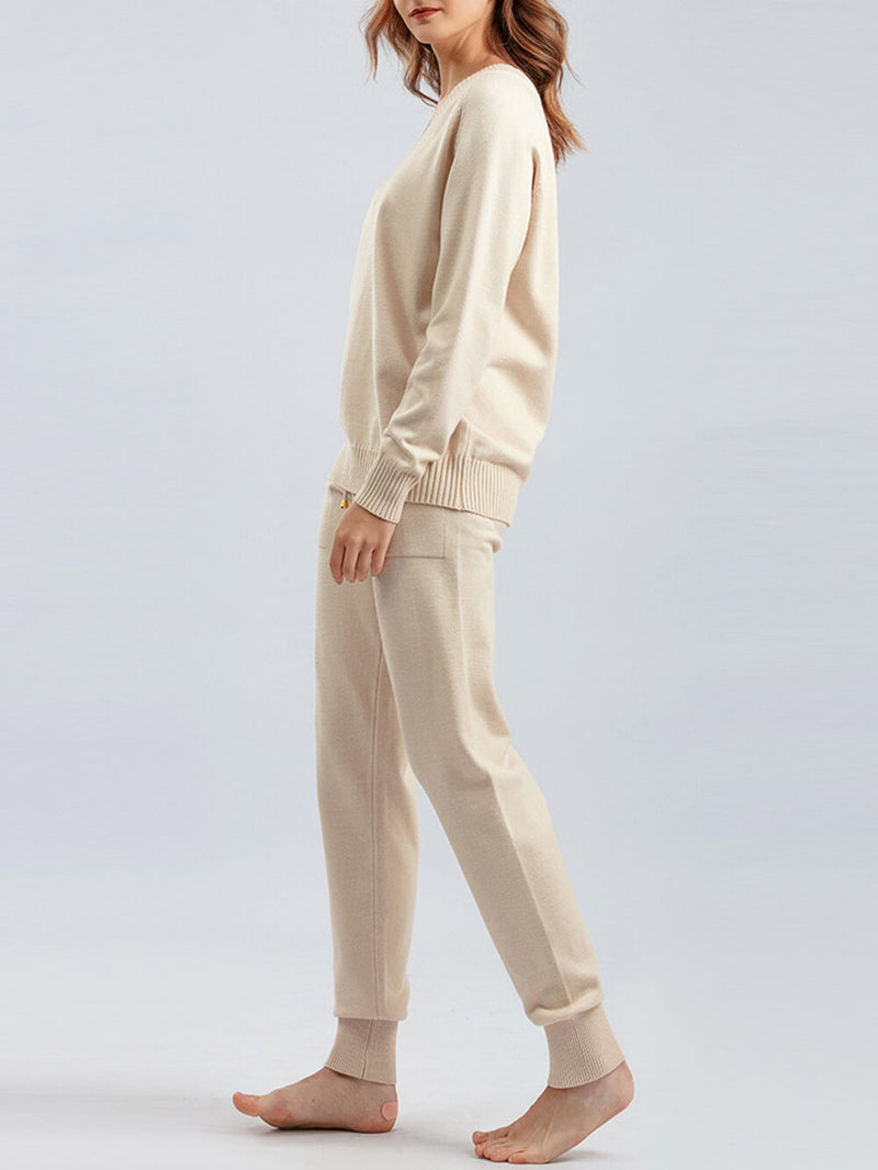 Elegantly Designed Pullover