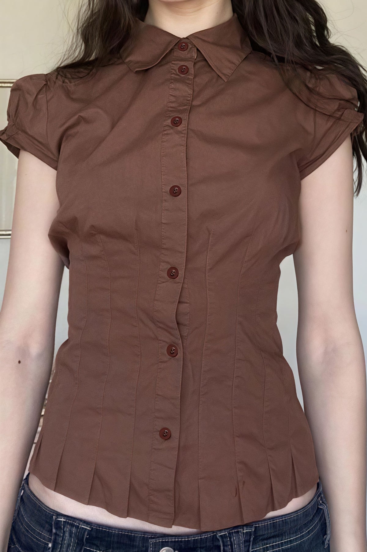 Effortlessly Elegant Blouse with a Timeless Design