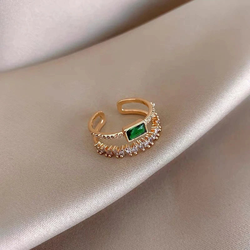 Adjustable Emerald Ring With Zirconia In Gold