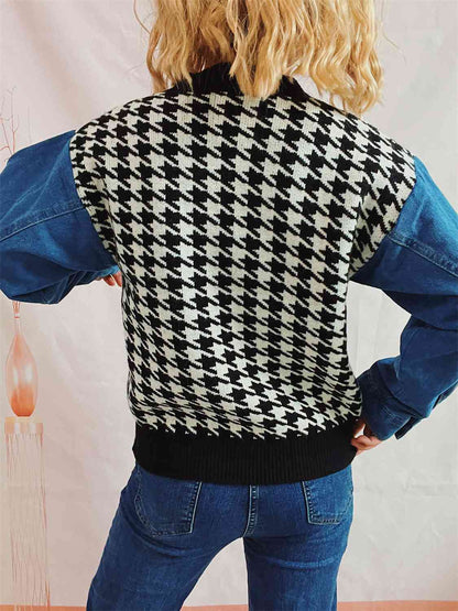 CD | Pulover la modă și minimalist
