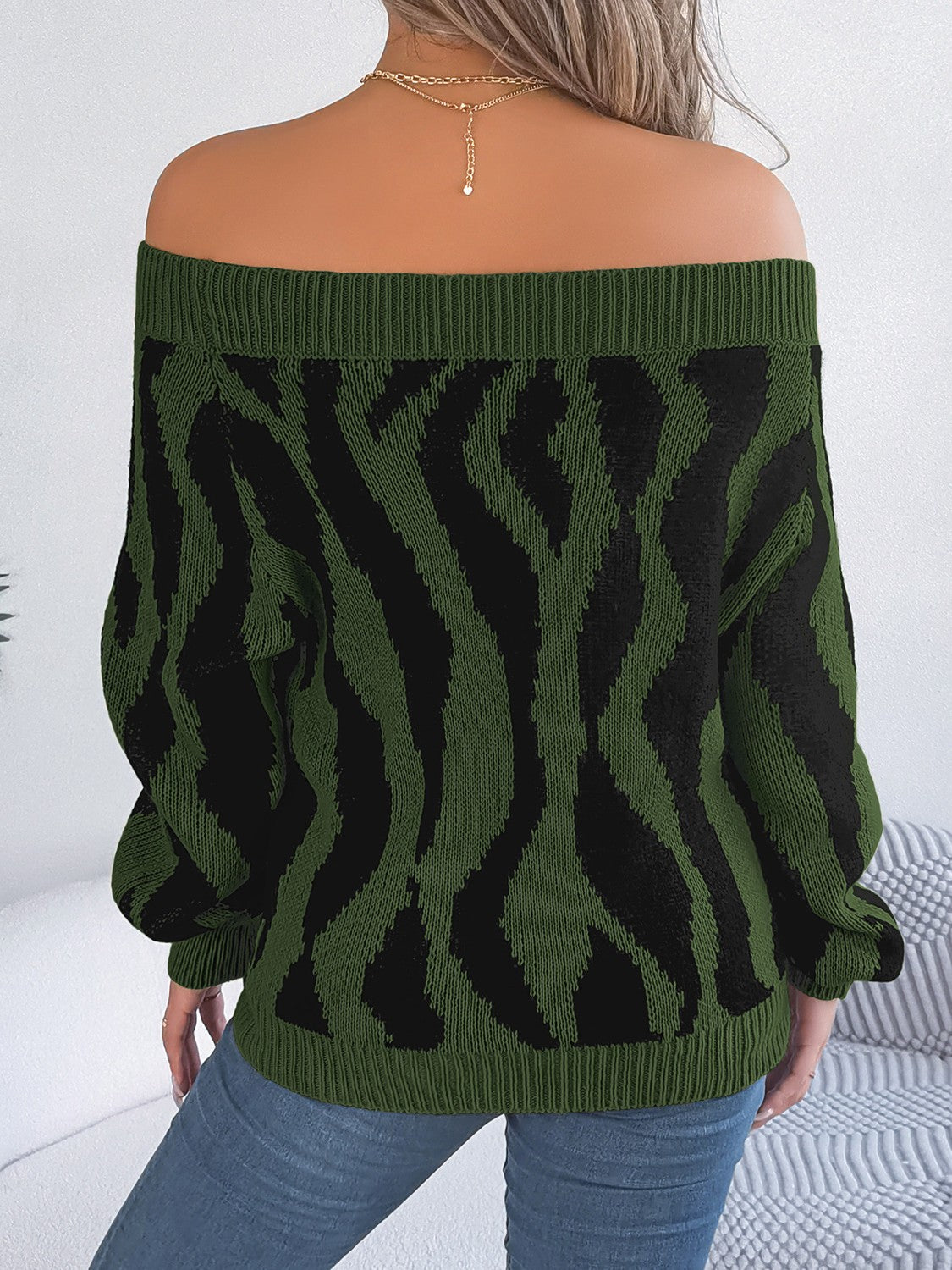 CD | Pulover modern și la modă