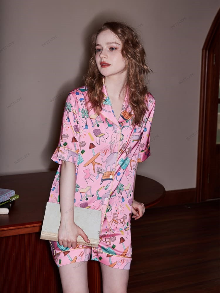 Timeless Vintage Style Garment