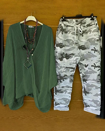 CD | Set de pantaloni și bluză cu model de camuflaj