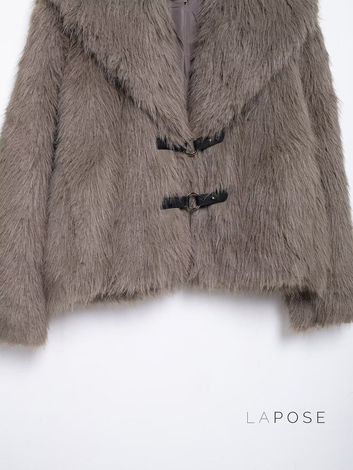 Elegantly Styled Coat for Everyday Wear