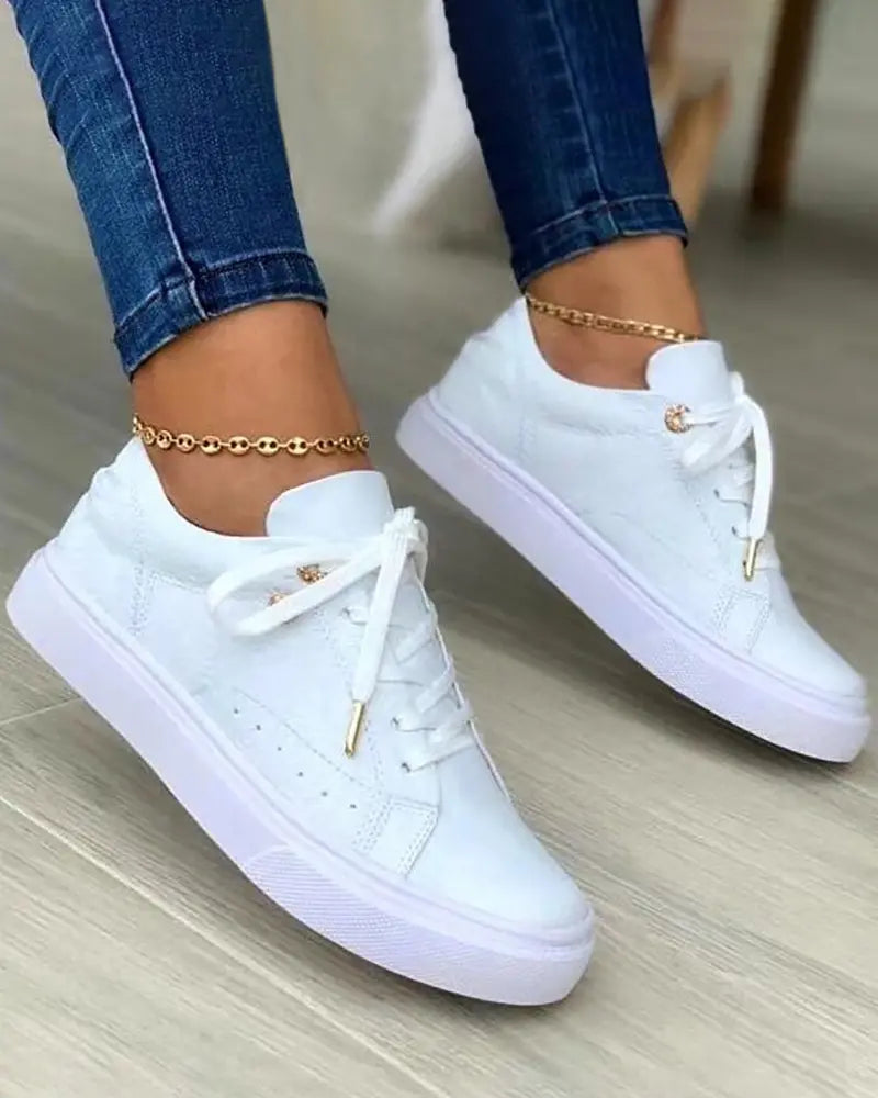 CD | Adidași eleganți cu detalii aurii