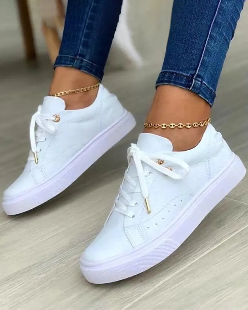 CD | Adidași eleganți cu detalii aurii