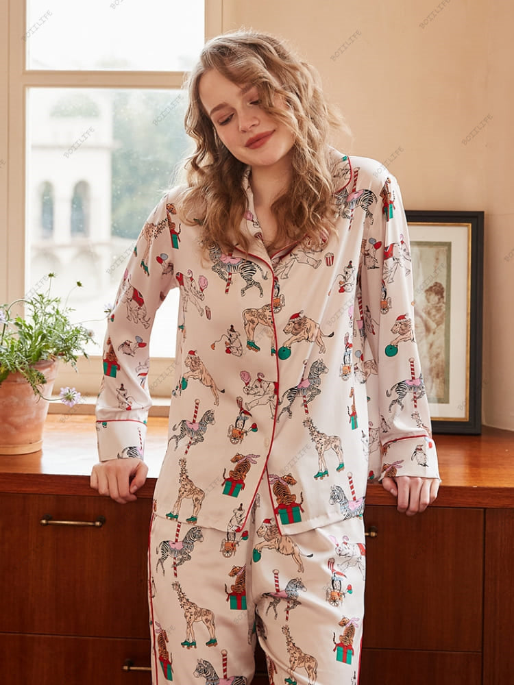 Timeless Vintage Style Garment