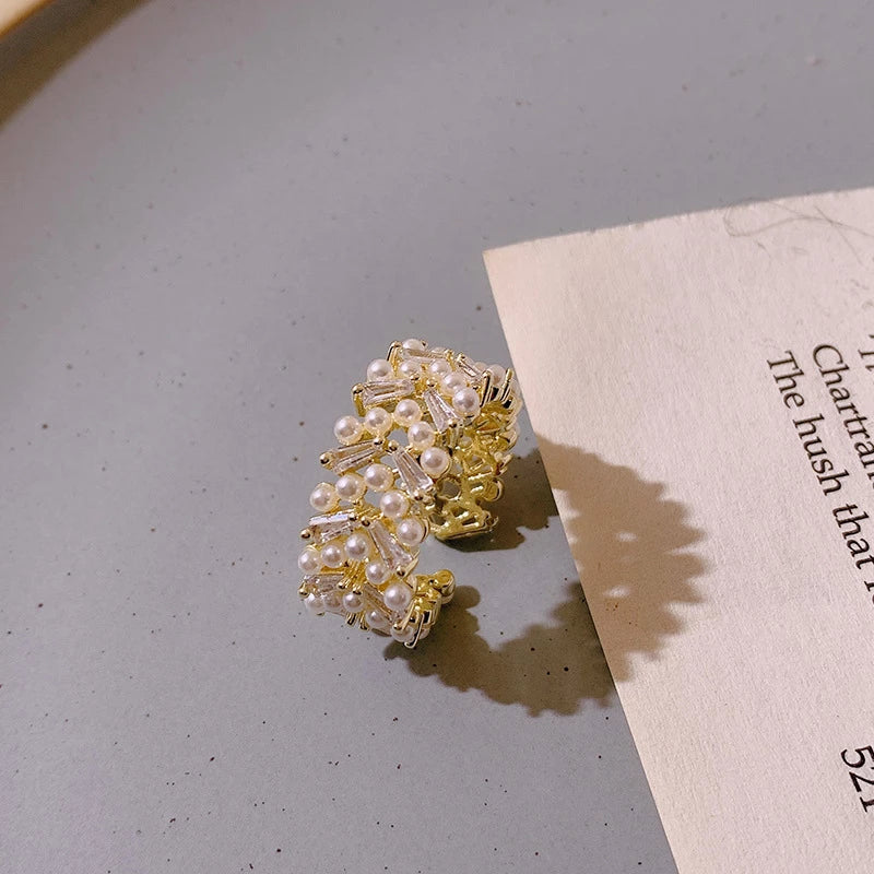 Luxury Pearl Ring In Gold