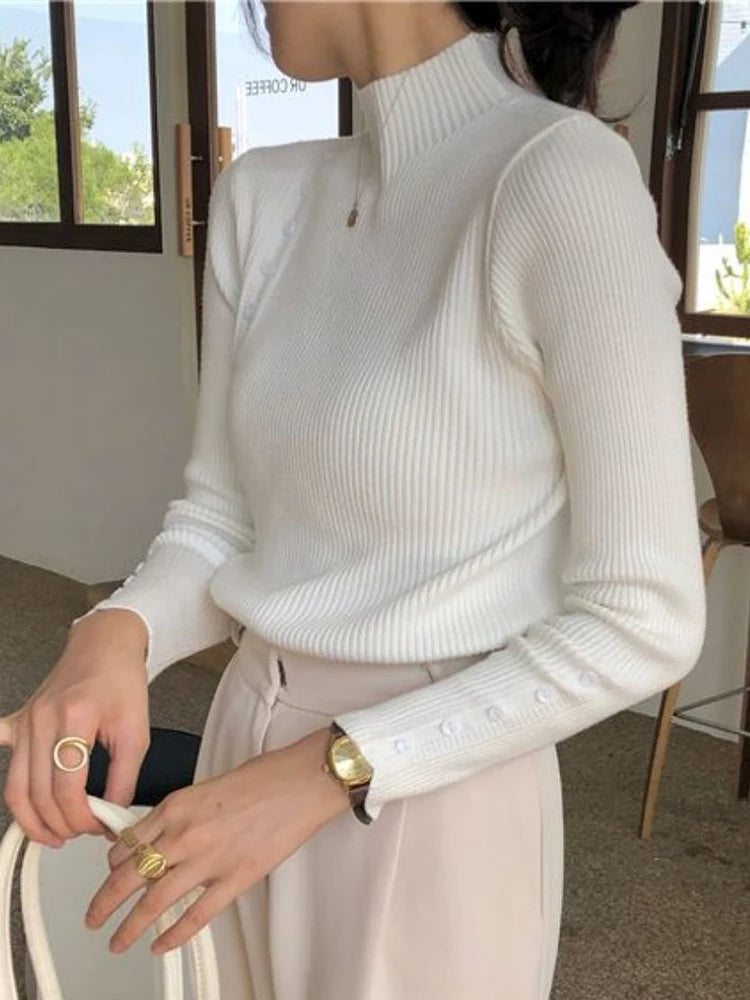 CD | MW - Pulover elegant cu nasturi decorativi și guler înalt