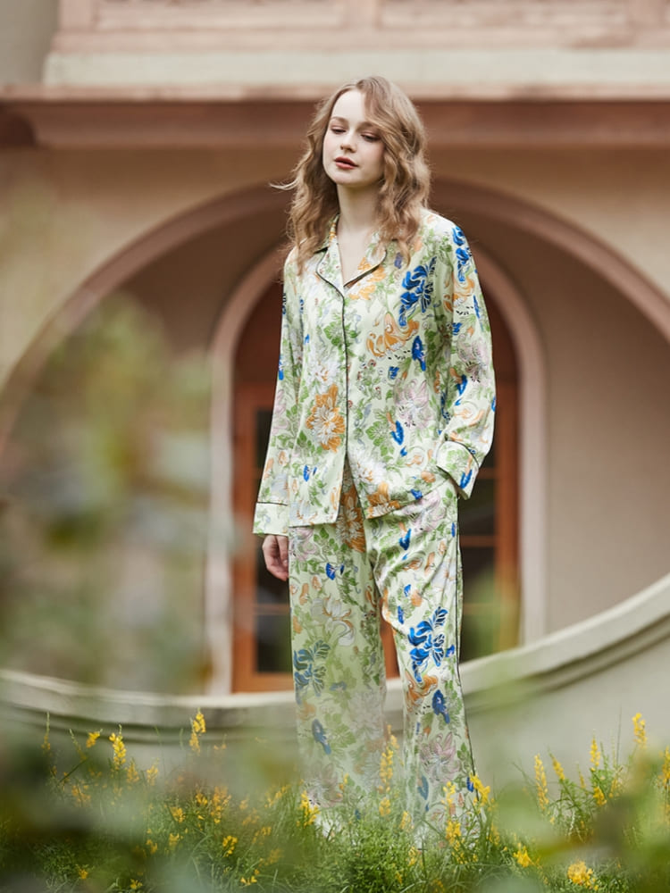 Classic Designed Cardigan