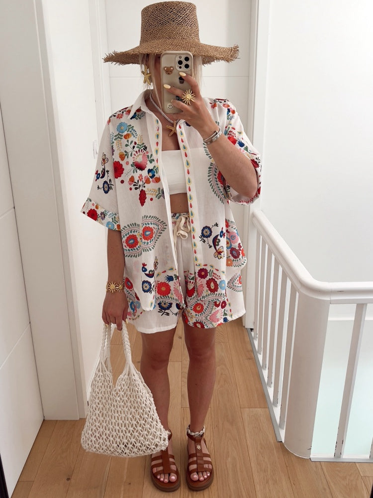 Timeless Vintage Style Shirt