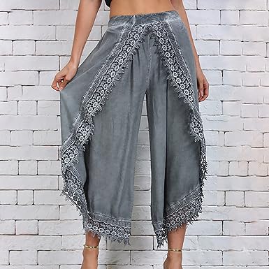 CD | Pantaloni largi la modă