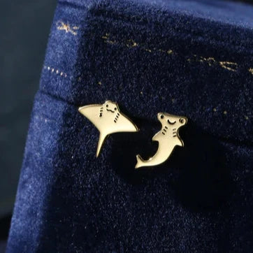 Mismatched Kawaii Hammerhead Shark And Manta Ray Stud Earrings